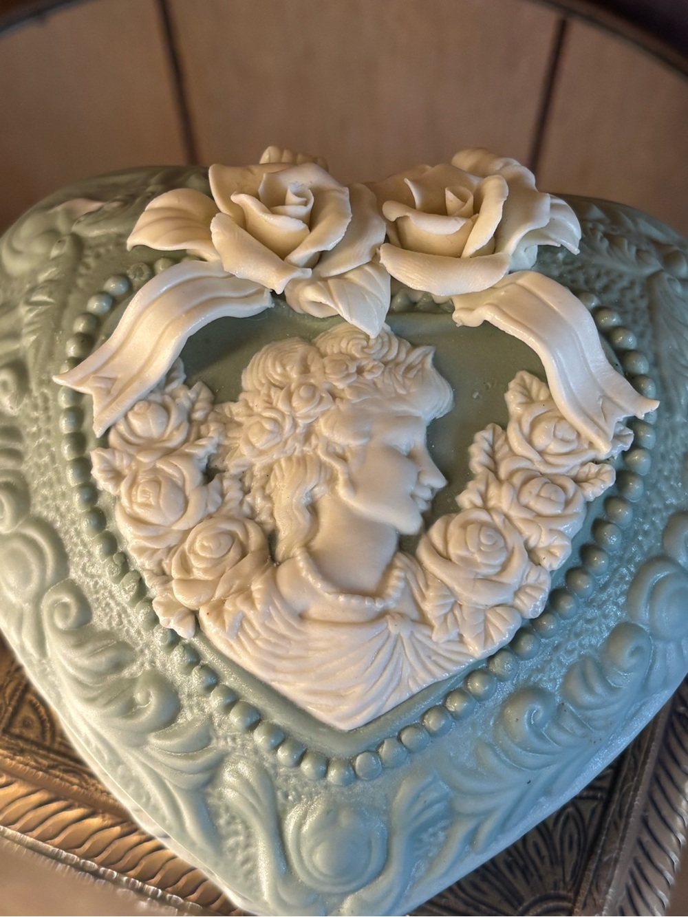 Heart-Shaped Decorative Trinket Box with Cameo Detail - Pale Aqua - Picture 11 of 16